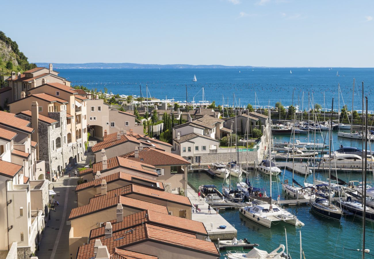 Appartamento a Duino-Aurisina - Giardino Fiorito - Portopiccolo Apartments